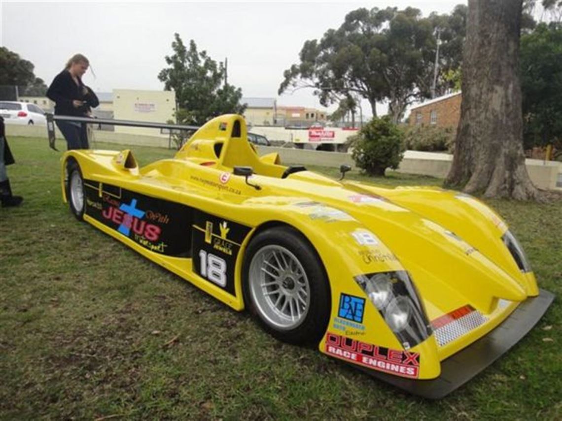 2010-speads-speads-rs-10-team---racing-with-j