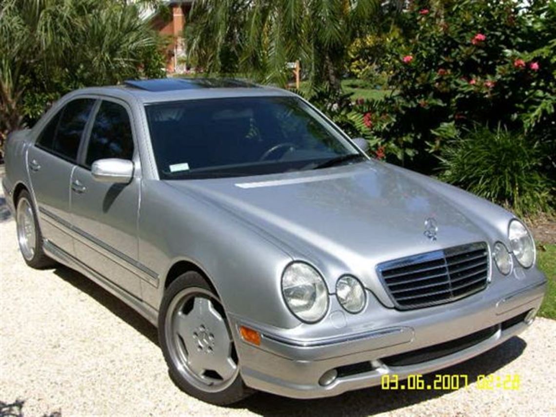 2001-mercedes-benz-e55-amg