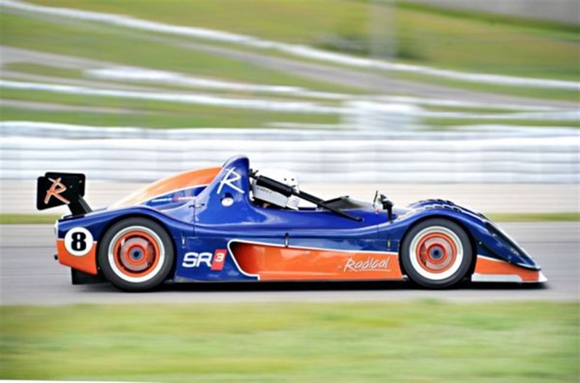 2004-radical-sr3