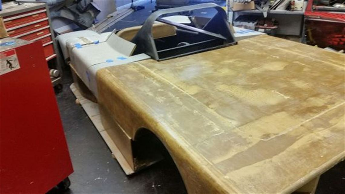 1990-phoenix-camel-lights-chassis