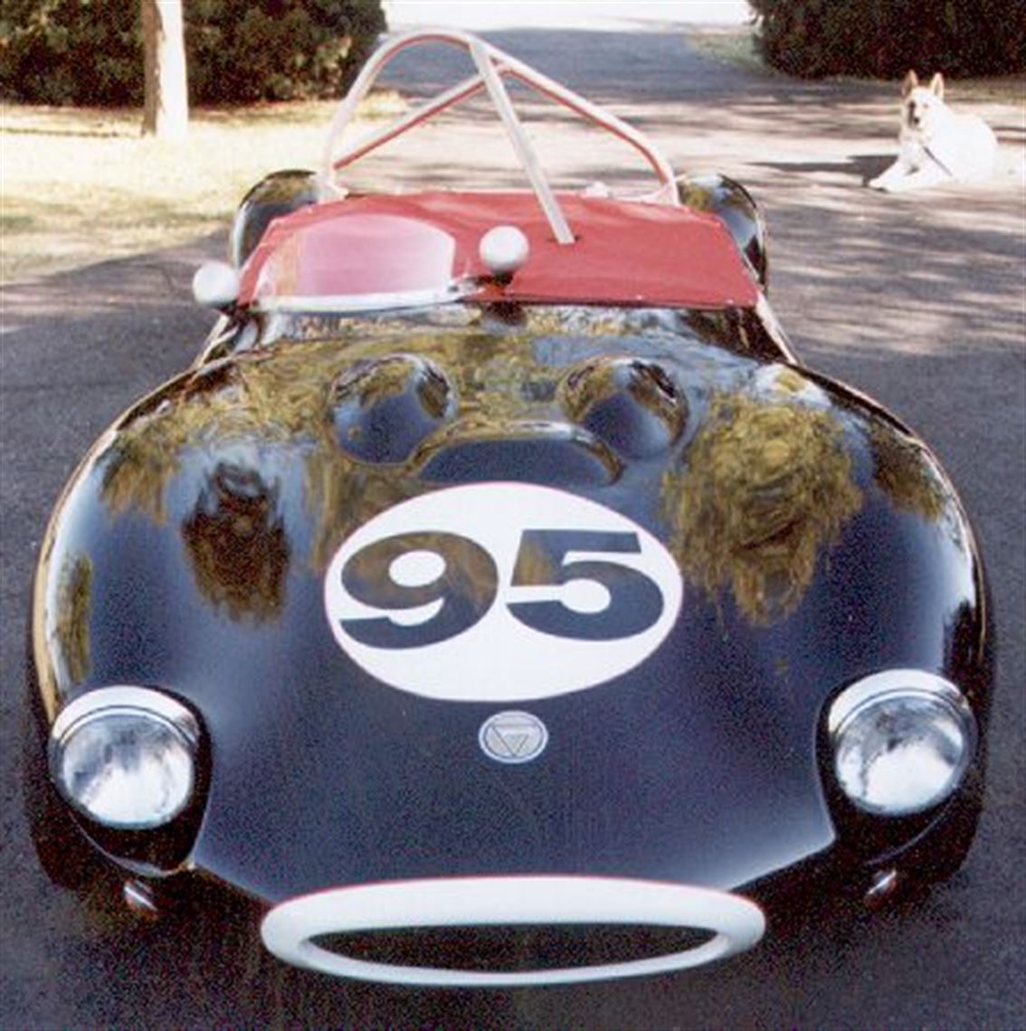 1966-ginetta-g4-racecar