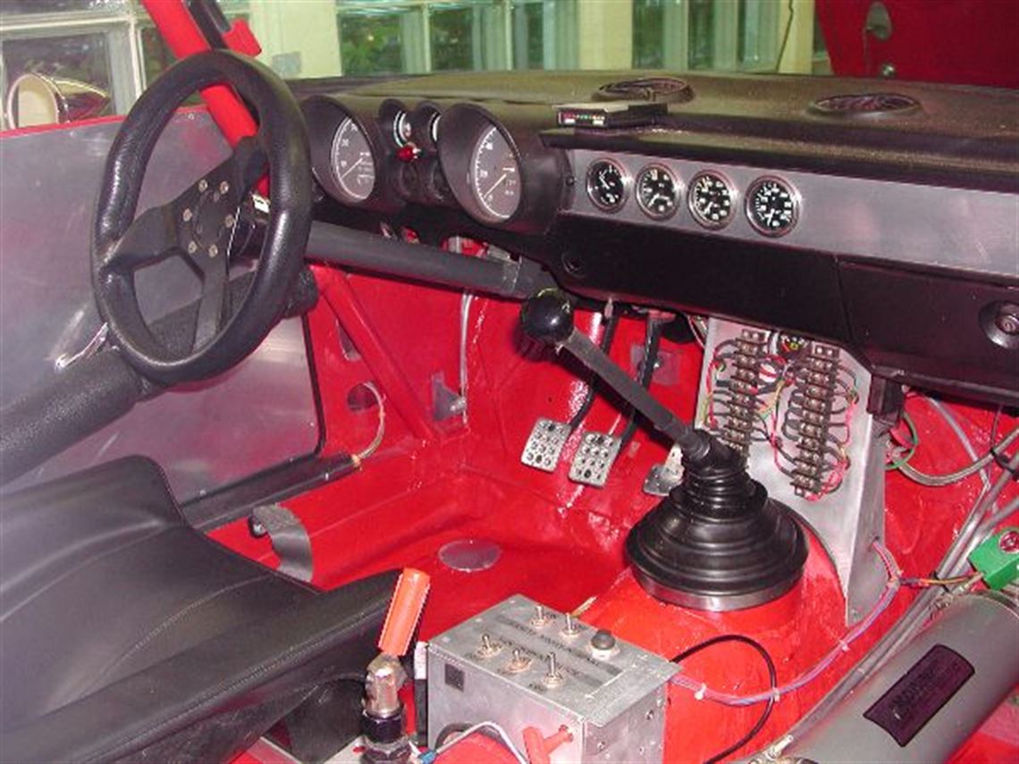 1972-alfa-romeo-gtv-race-car