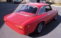 1969-alfa-romeo-gtv-race-car