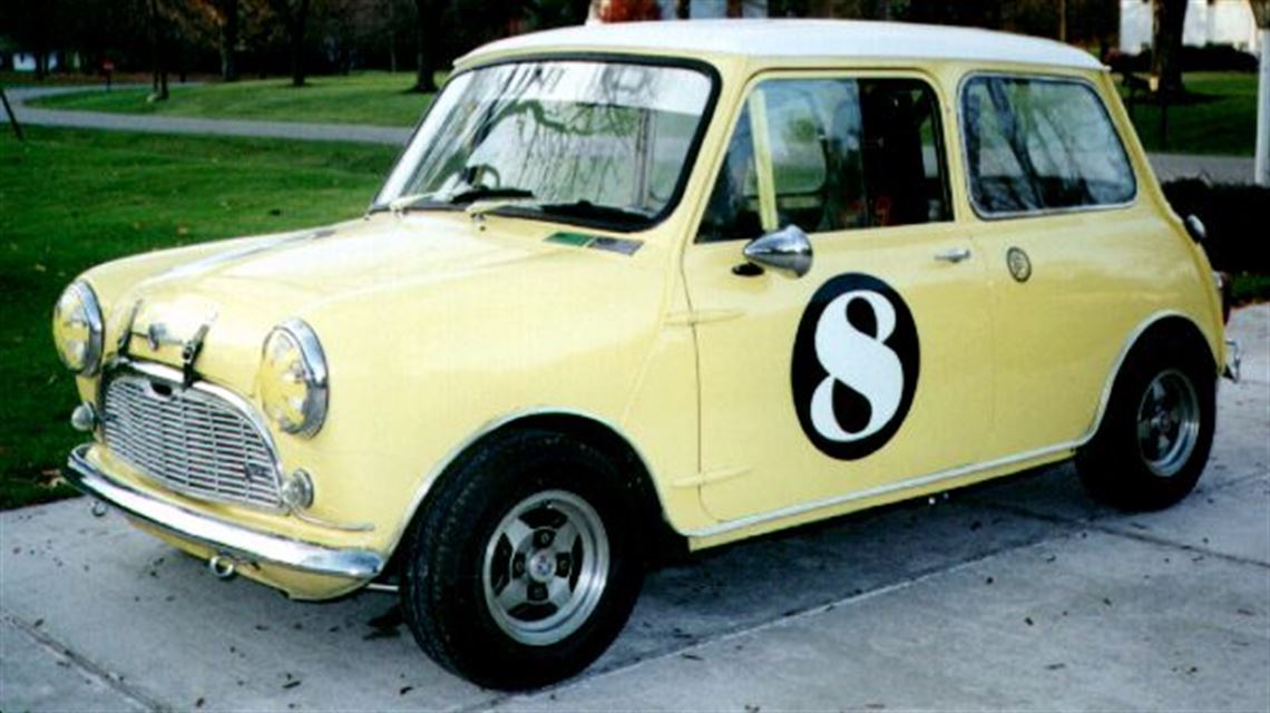 1964-morris-mini-race-car