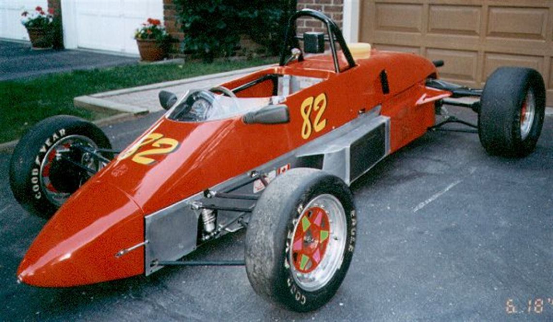 1984-tsunami-formula-ford-1600