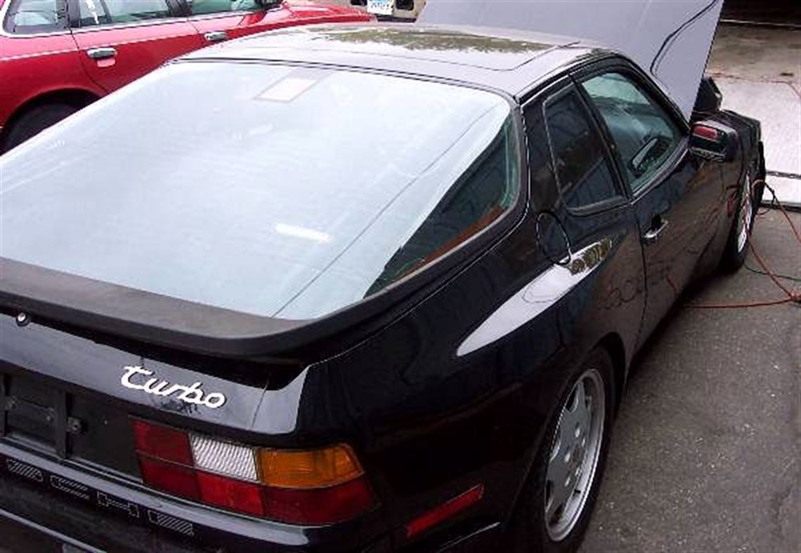 1987-porsche-944-turbo