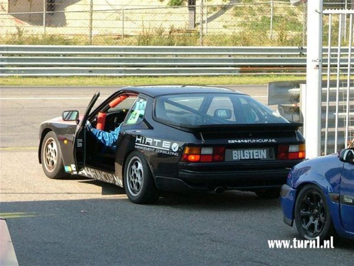 1986-porsche-944-type-2