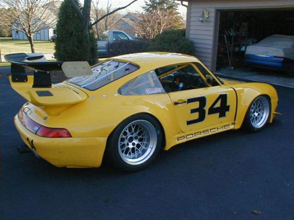 1997-porsche-911-race-car