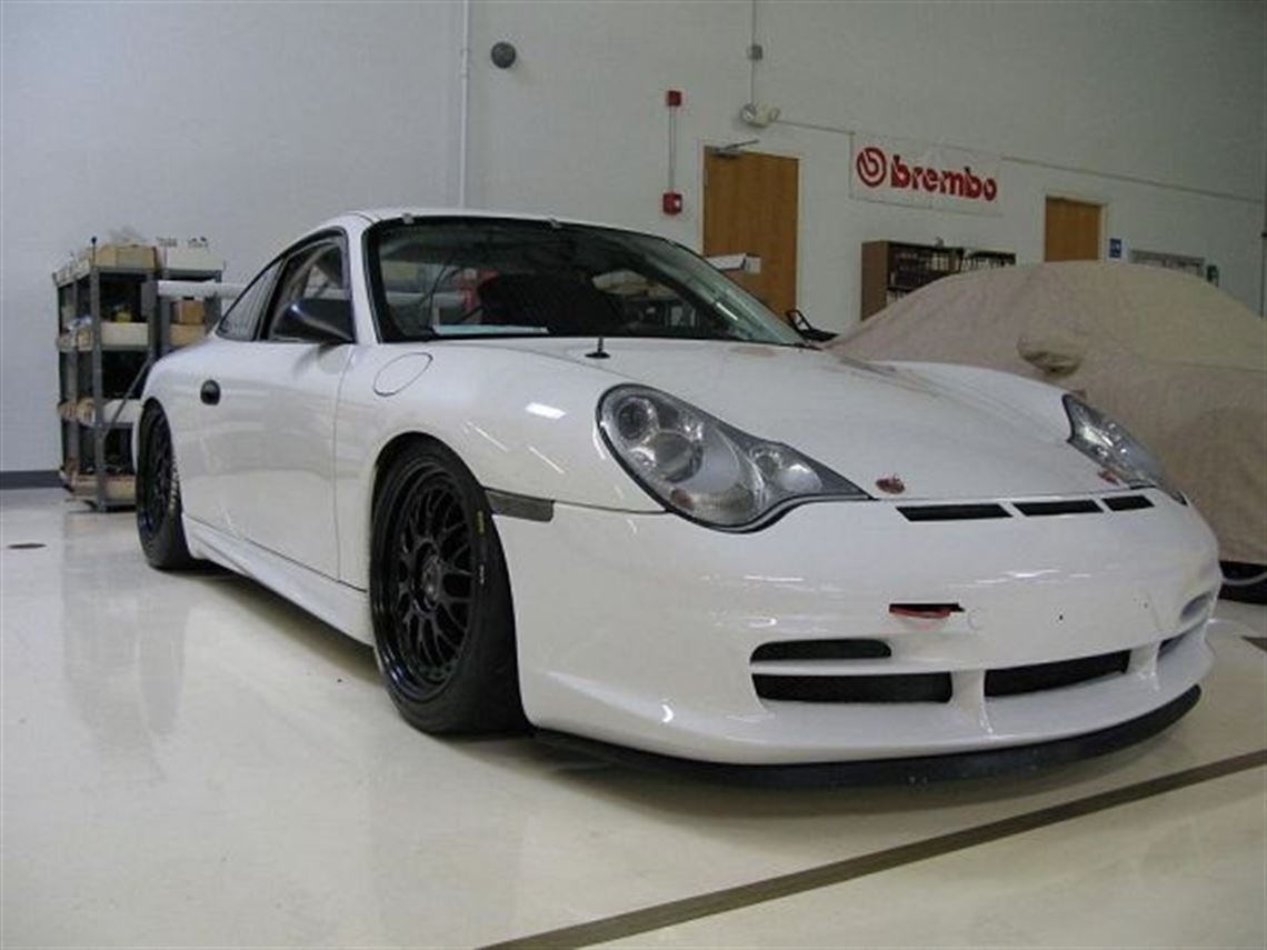 2005-porsche-996-gt3-cup-car