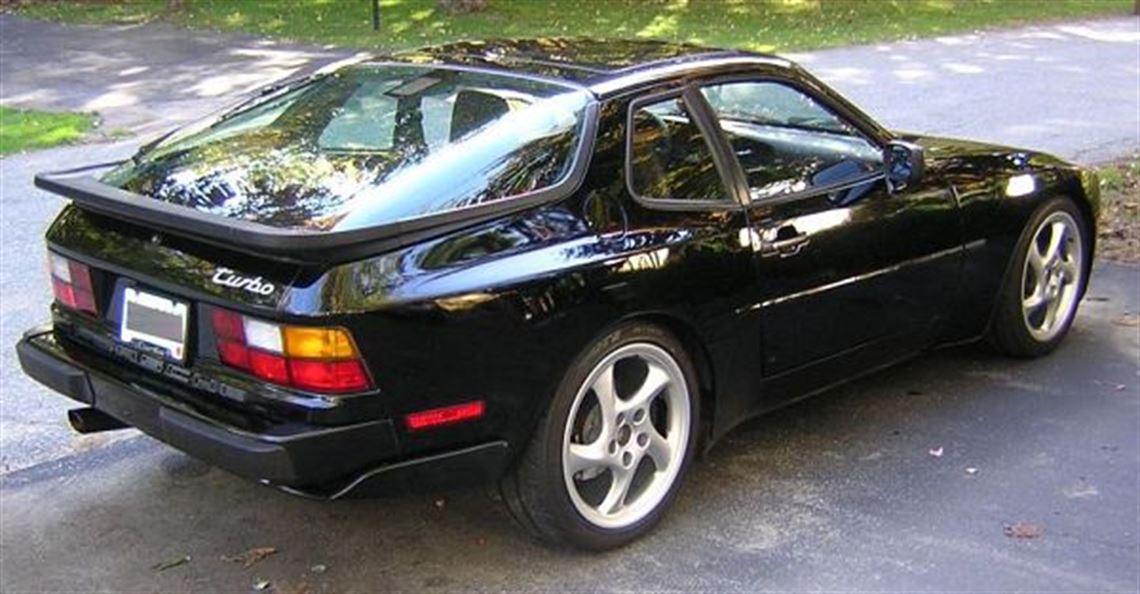 1986-porsche-944-turbo