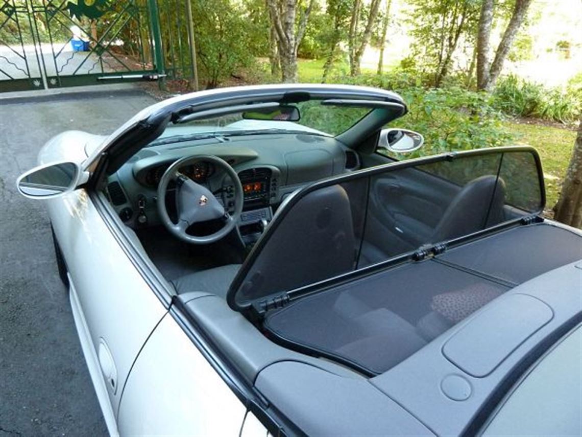 2004-porsche-911-cabriolet