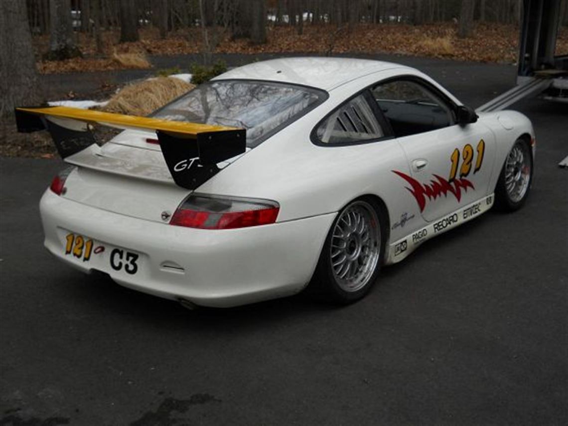 2001-porsche-gt3-cup-car