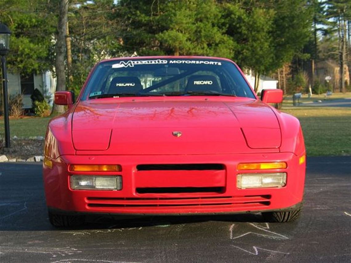 1989-porsche-944-turbo