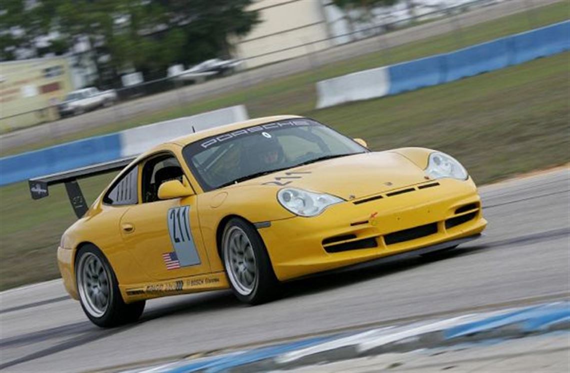 2004-porsche-gt3