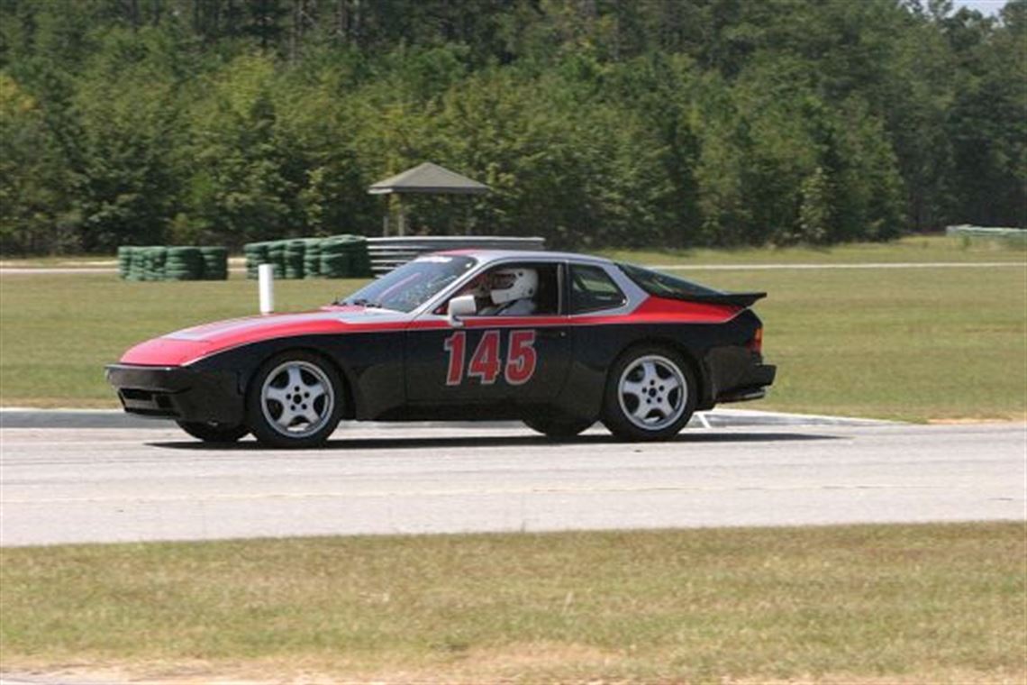 1984-porsche-944