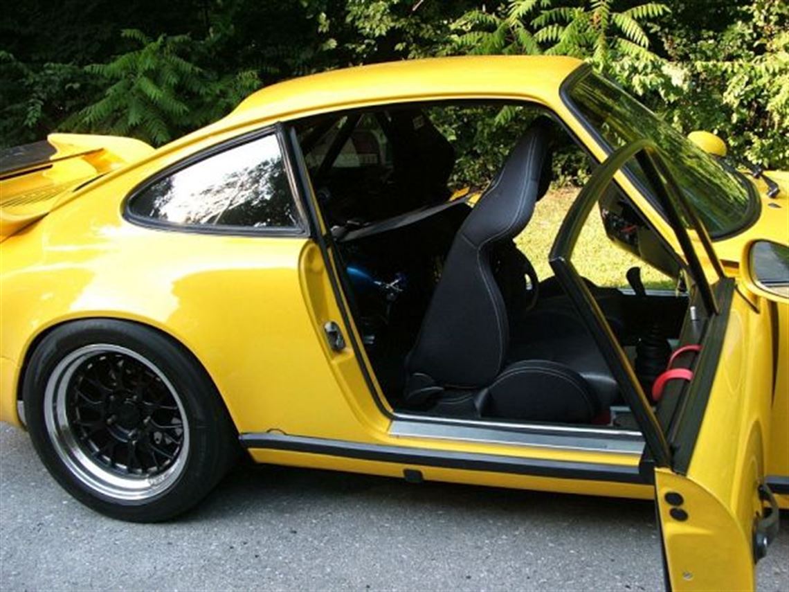 1985-porsche-carrera-32-ltr-track-day-edition