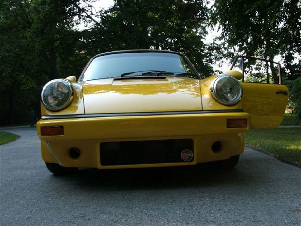 1985-porsche-carrera-32-ltr-track-day-edition