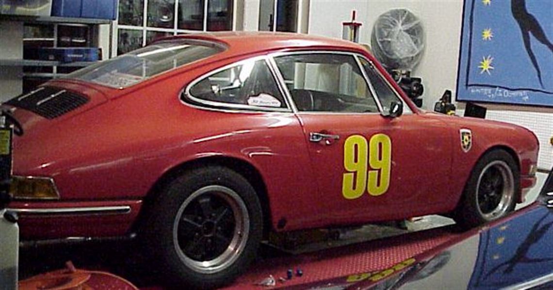 1968-porsche-911-vintage-production-racer