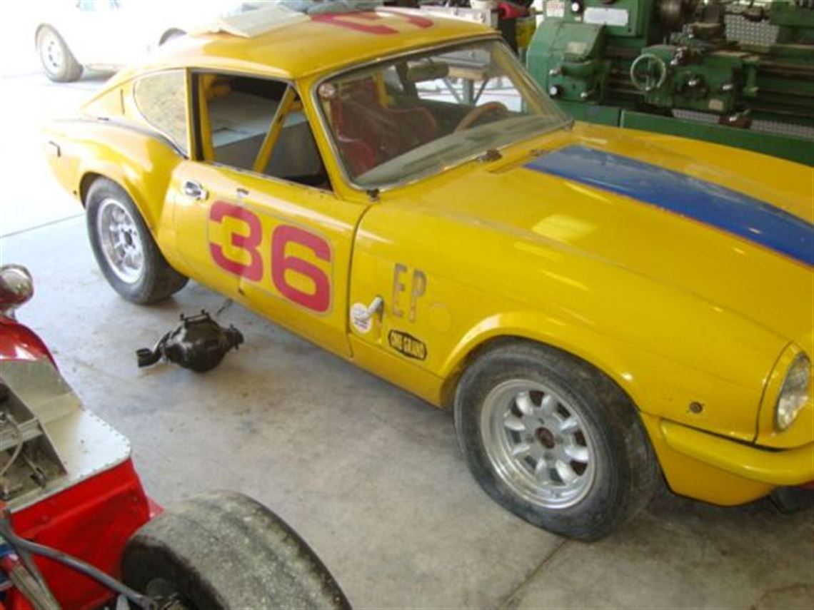 1972-triumph-gt6-yellow-peril