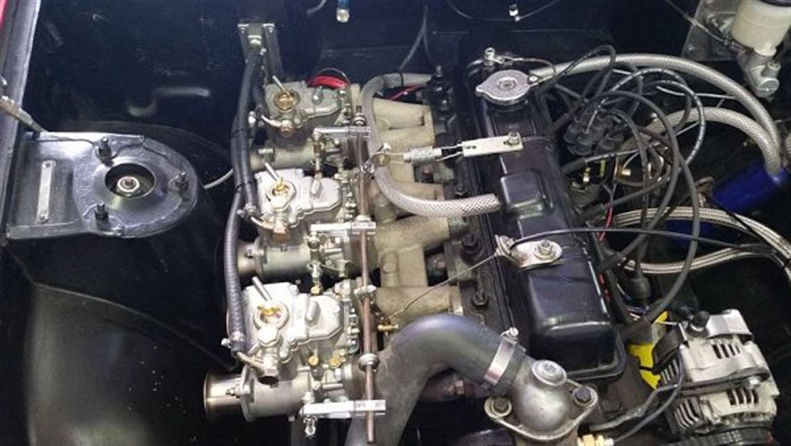 1965-triumph-2000-car-is-sold-sedan-race-read