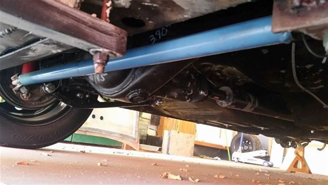 1965-triumph-2000-car-is-sold-sedan-race-read