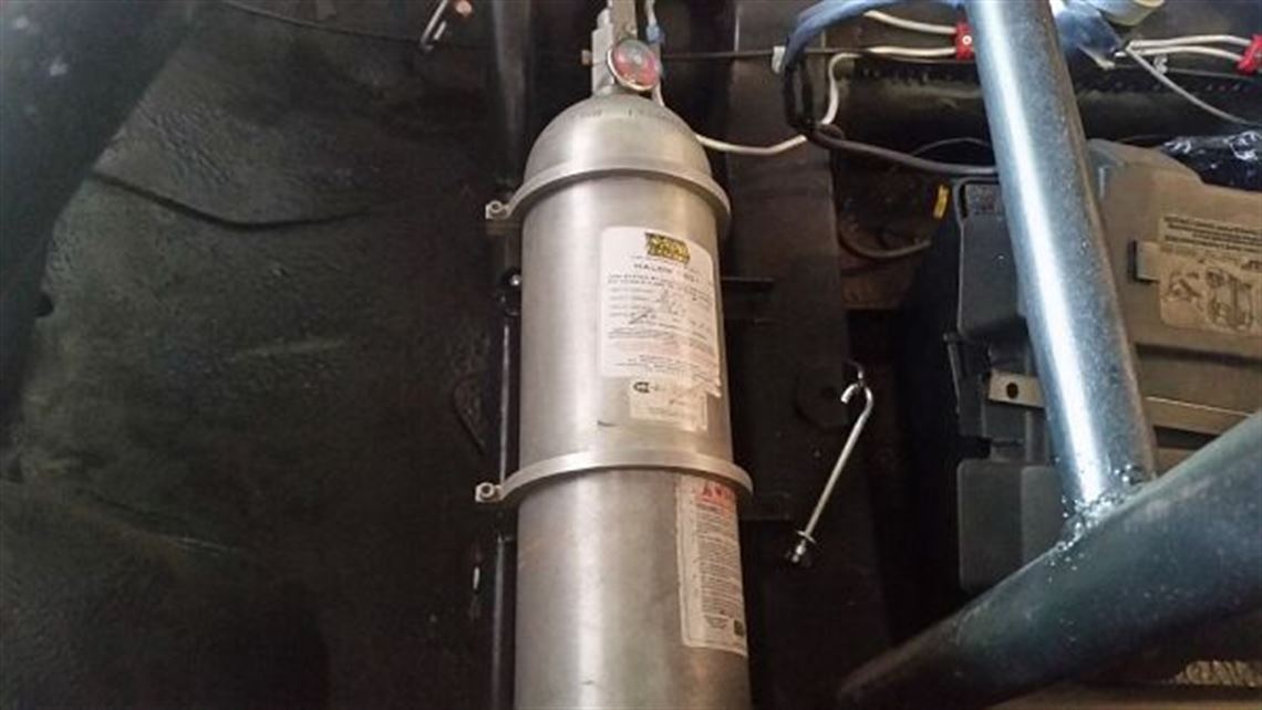 1965-triumph-2000-car-is-sold-sedan-race-read