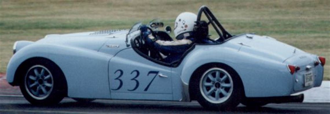 1959-triumph-tr3a-race-car