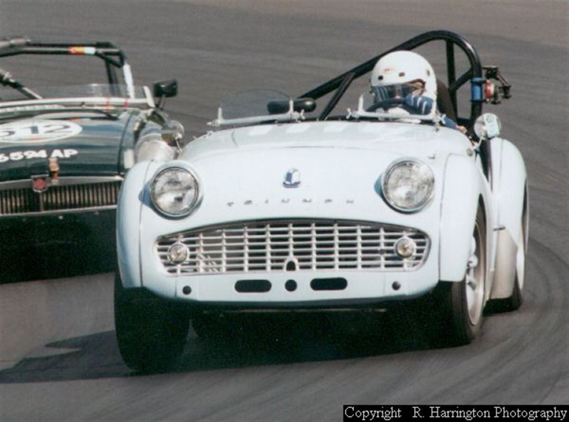 1959-triumph-tr3a-race-car