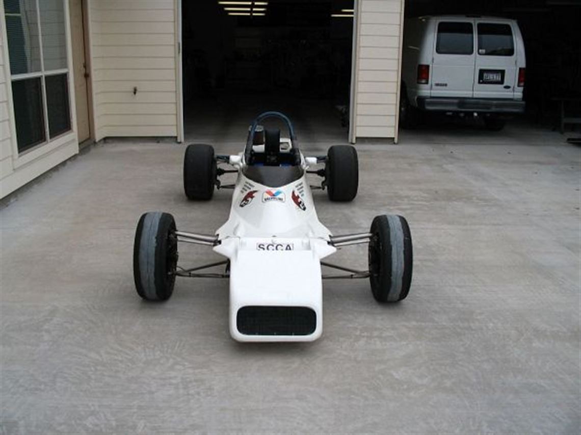 1982-van-diemen-rf82-ff1600