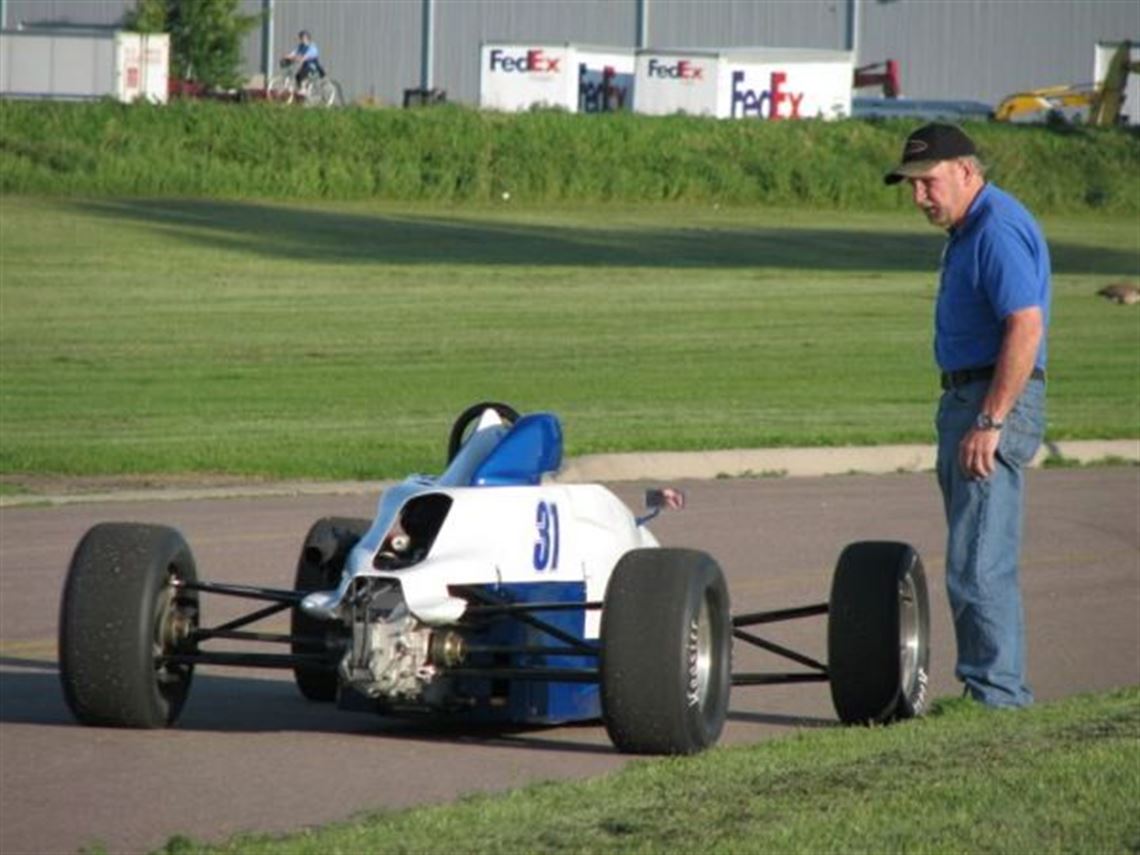 1990-van-diemen-rf90-formula-ford