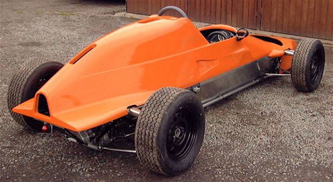 1983-van-diemen-rf83-formula-ford