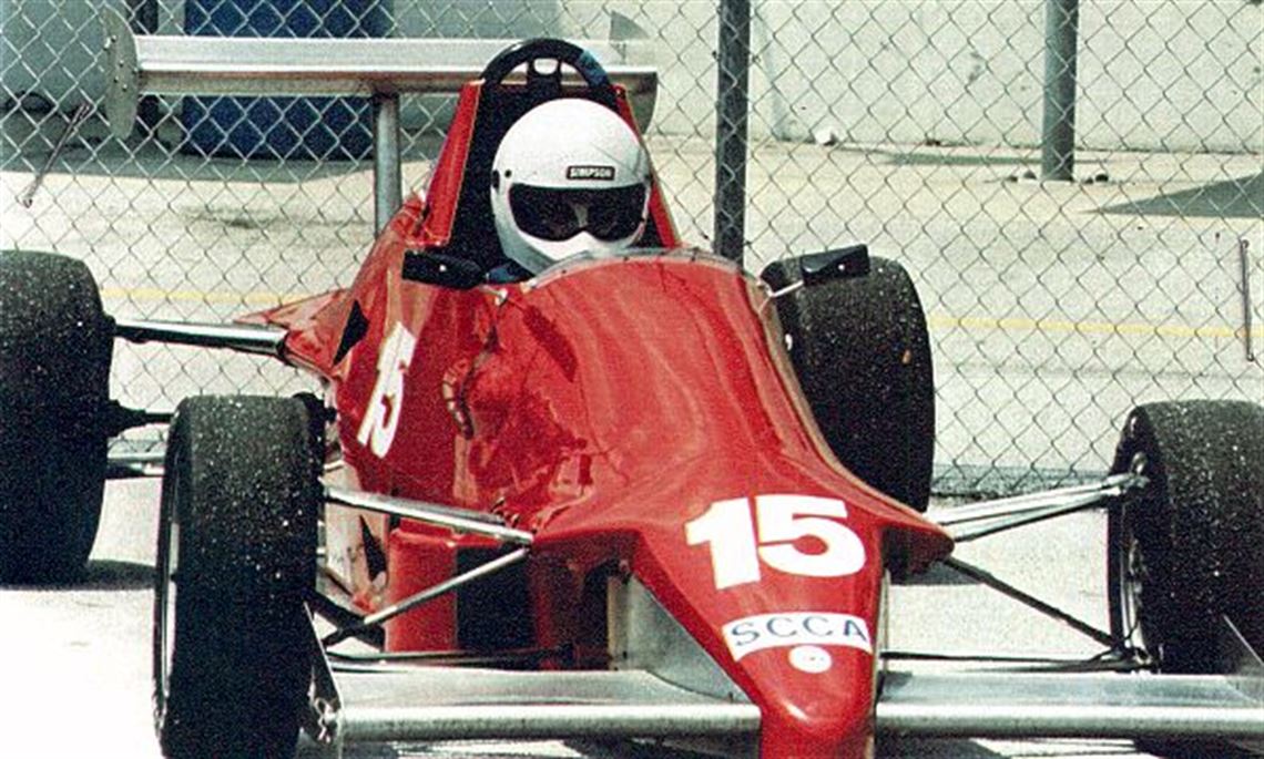 1988-van-diemen-rf88c-formula-ford-2000