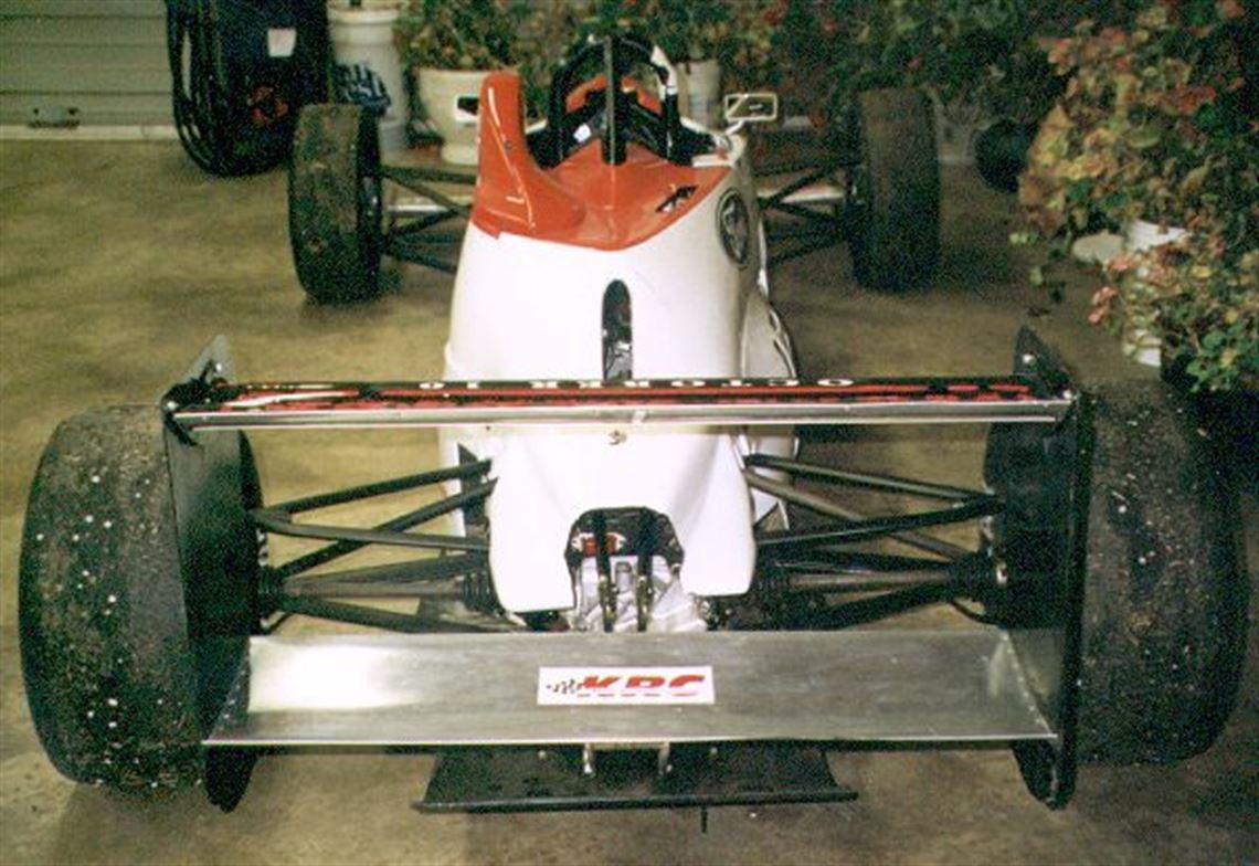 1992-van-diemen-ff-2000-roller