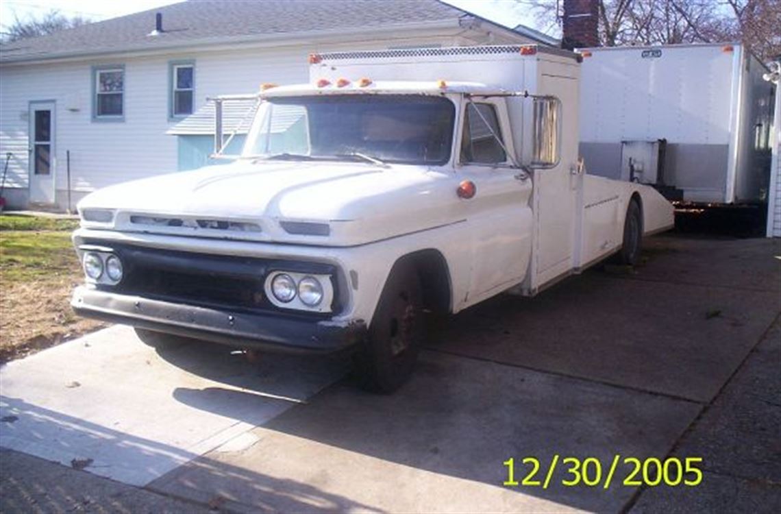 1966-chevy-gmc-car-hauler