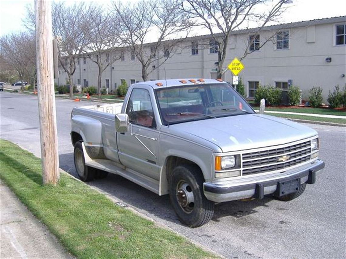 1988-chevy-gmc-3500-dually-pick-up