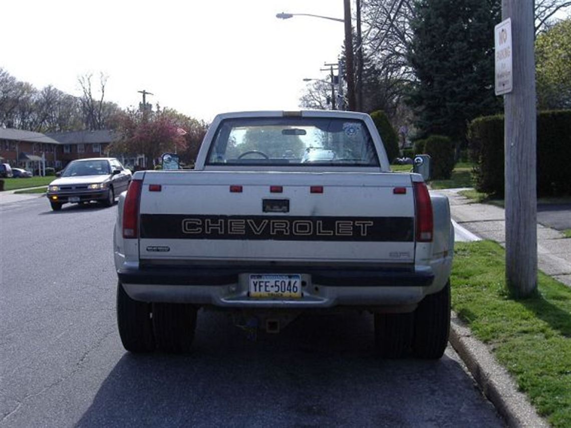 1988-chevy-gmc-3500-dually-pick-up