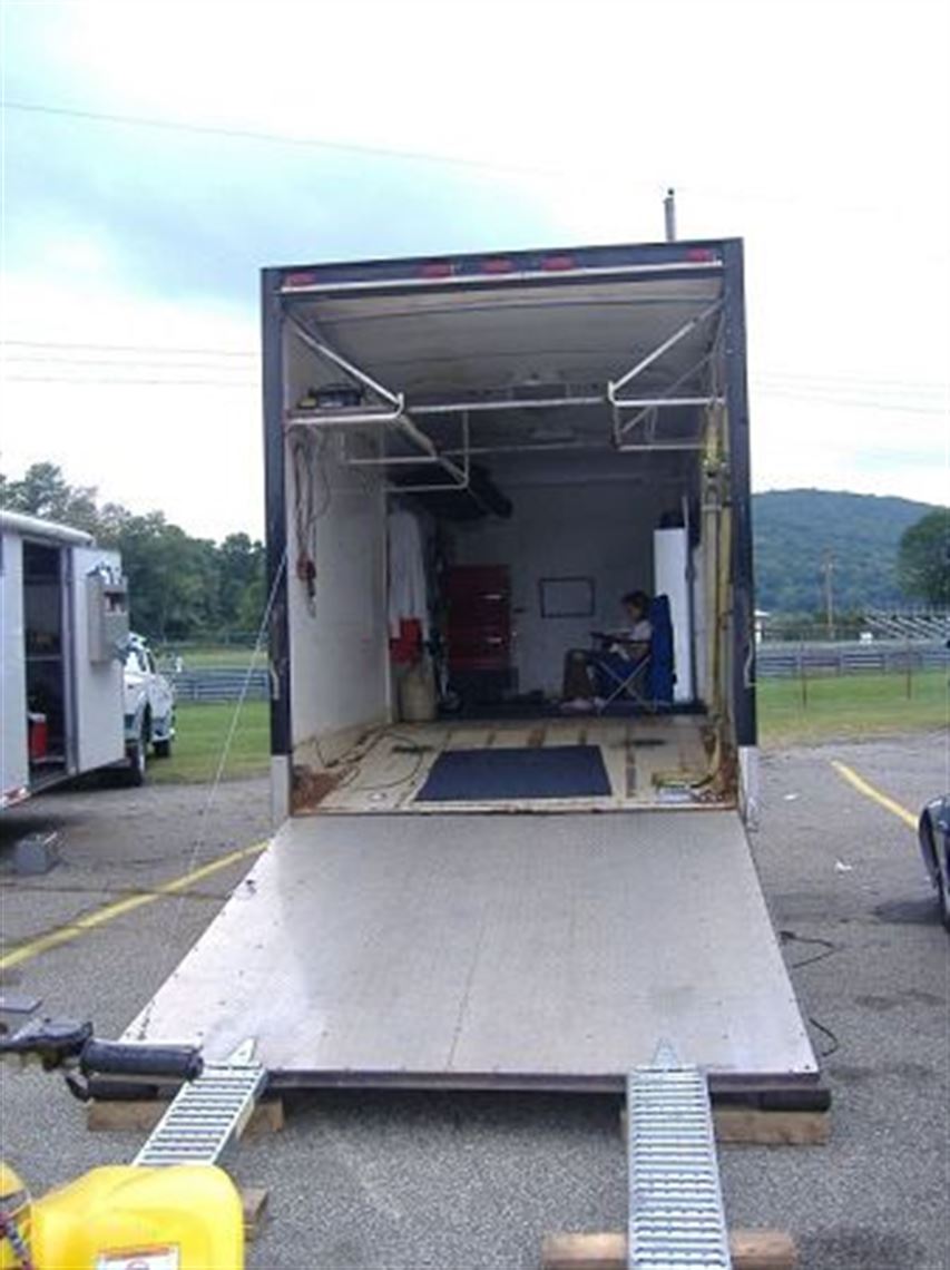 race-cars.com - 1990 Chevy-GMC TOPKICK CAR HAULER