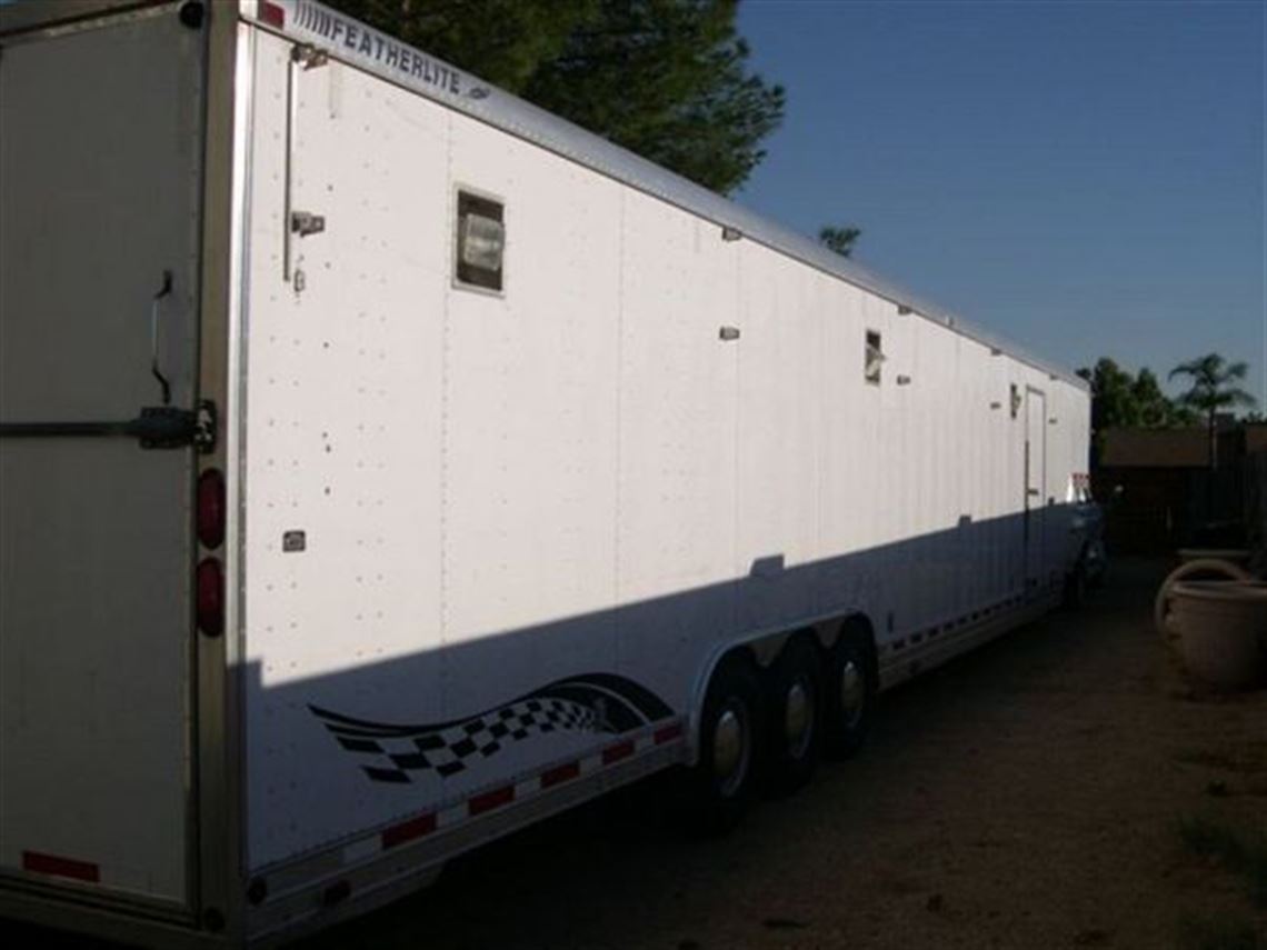 1995-featherlite-48-foot-fifth-wheel