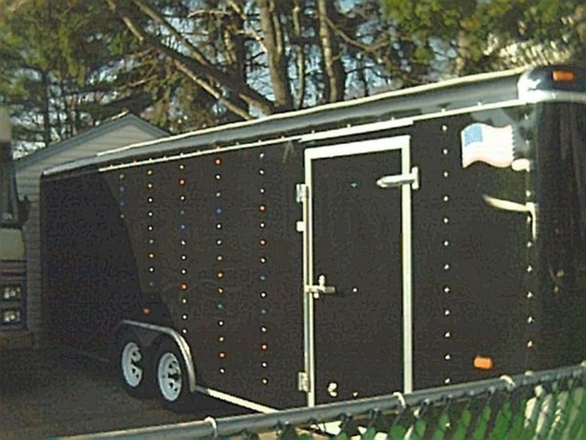 2004-haulin-ls-24-foot-enclosed-trailer