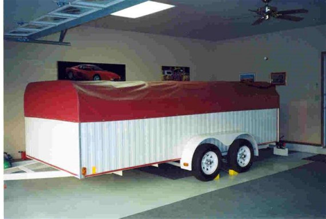 1992-custom-trailers-inc-low-rider