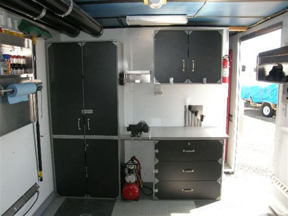 2005-cargomate-car-hauler