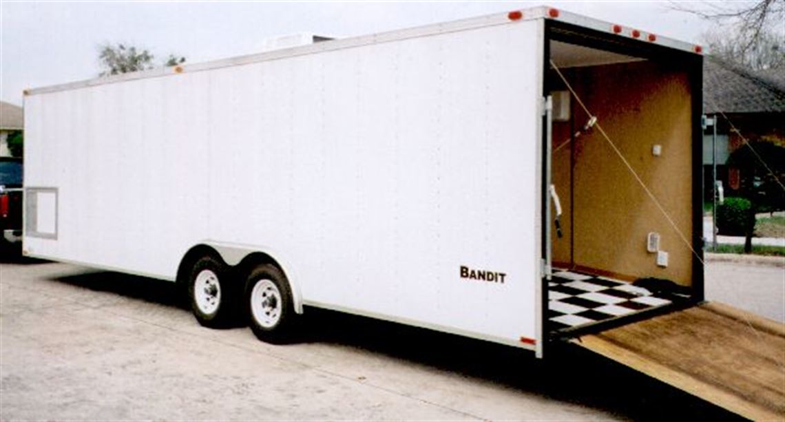 2000-28-vintage-bandit-custom-transporter