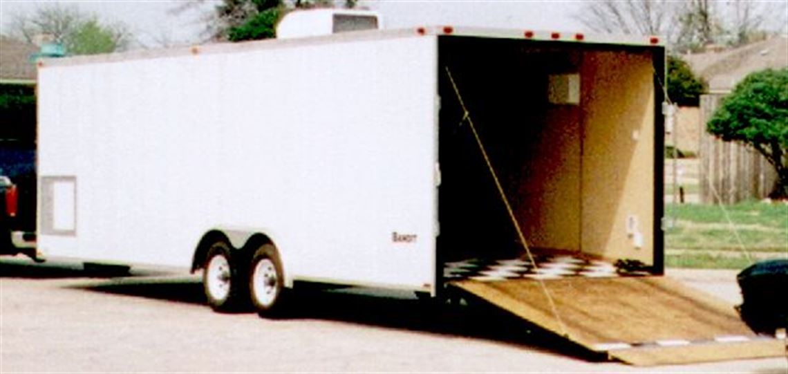 2000-28-vintage-bandit-custom-transporter