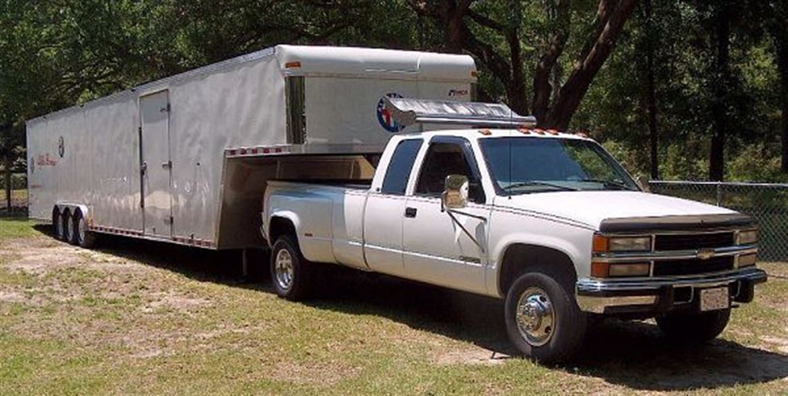 2003-pace-44-foot-pursuit-gooseneck