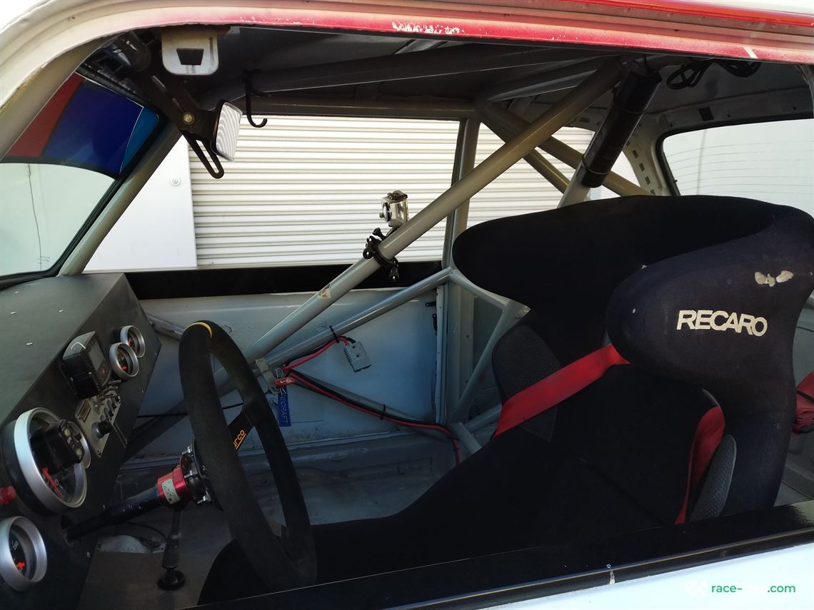 1970-bmw-2002-race-car