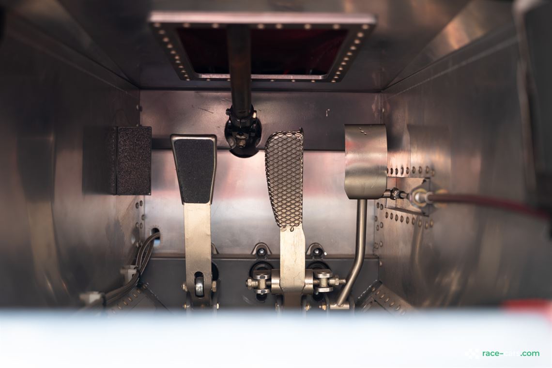 1969-mclaren-m10b-f5000---alan-hamilton