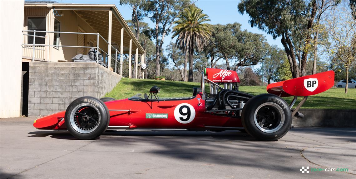 1969-mclaren-m10b-f5000---alan-hamilton