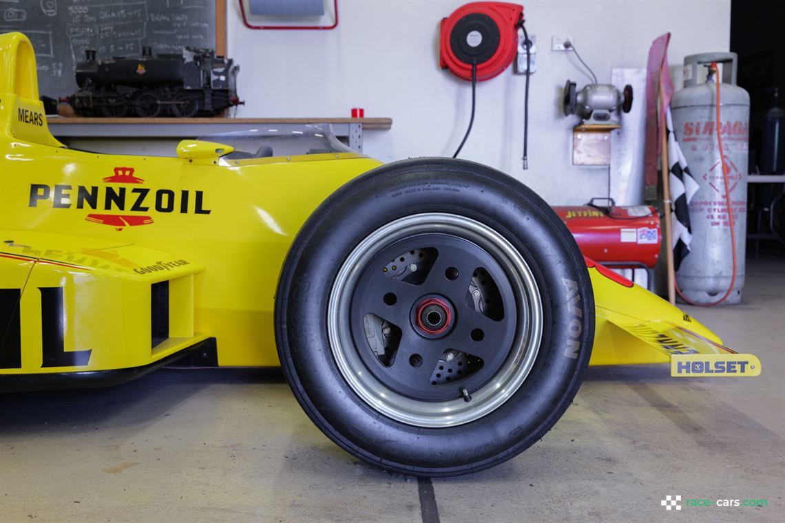 1987-penske-pc16-driven-by-rick-mears