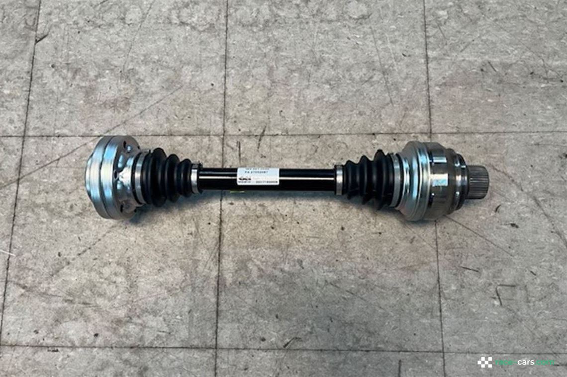 new-audi-r8-gt4-driveshaft