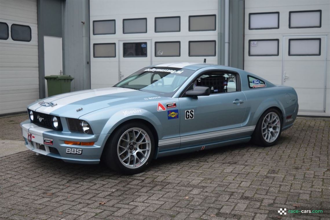 2005-ford-mustang-fr500c---004